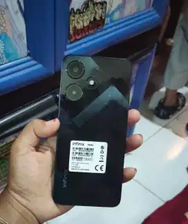 Infinix hot 30i ram 8+8/128!.
