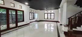Rumah Siap Pakai di Cipete