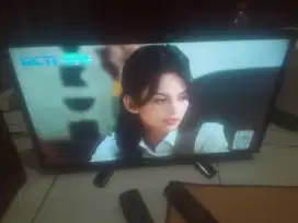 Tv led 24 inch sharp+stb normal siap tonton nego tipis