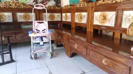 Dijual cepat kursi dan meja bahan kayu jati