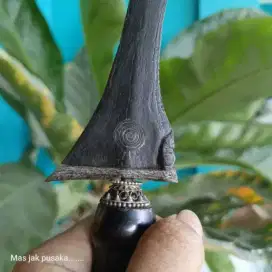 Keris brojol sepuh