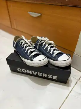 Sepatu Ori Converse Chuck Taylor All Star OX Biru Navy 40