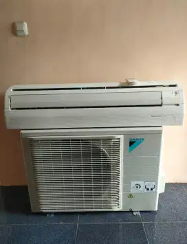 AC Daikin Thailand 2 PK freon R32 like new