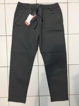 Celana Chino Jogger Cardinal XL