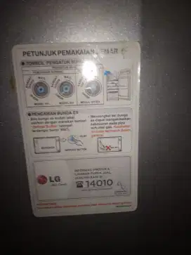 Dijual kulkas merk LG