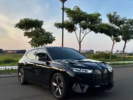 Full warranty BMW ON!! BMW iX xDrive40 Sport tahun 2023