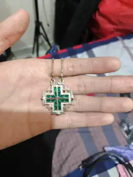 Jerusalem necklace cross green two way magnetic
