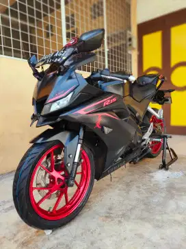 Yamah R15 / YZF R 15 V3 2017, Black Premium Doff, Unit Mulus Terawat.