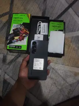 Infinix Hot 60i 8/256 fulsett baru seminggu