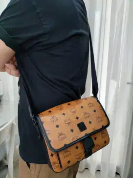 WTS Luxury Crossbody Bag MCM. Original 100%, Istimewa Like New.