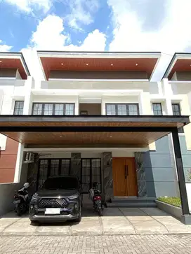 RUMAH DEKET UII