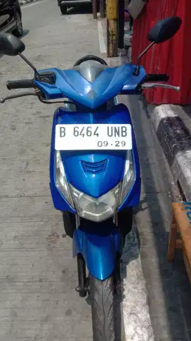 Beat Tahun 2009 Biru