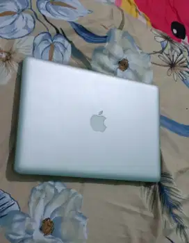 Macbook SSD Core i5 Laptop Apple komputer notebook netbook pc iphone
