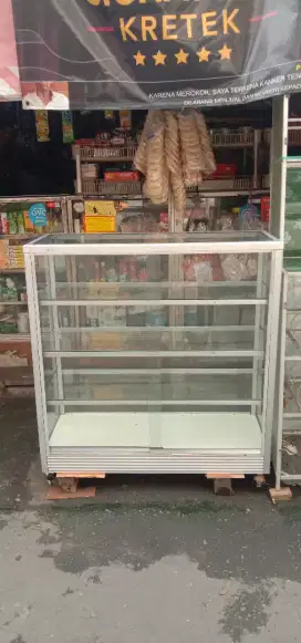 Etalase kaca 1 meter 4 rak lengkap