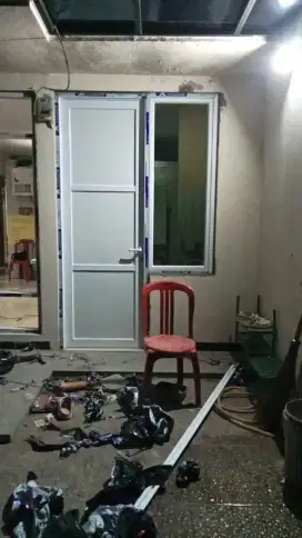 Jasa Pasang pintu aluminium panel acp