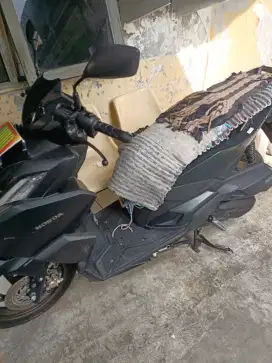 Dijual motor Honda Vario 160 ABS