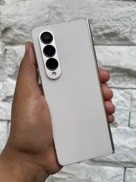 Samsung galaxy Z fold 4 12/512 original