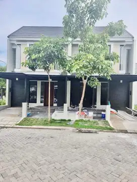DISEWAKAN RUMAH NORTHWEST HILL CITRALAND 2 LANTAI 3KT SEMI FURNISHED
