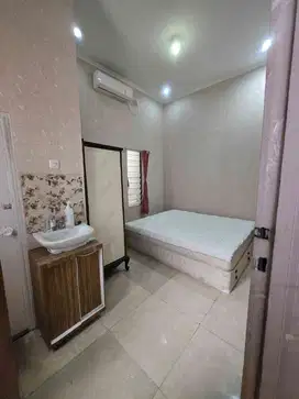 Di sewa Rumah Raya Kupang Baru
