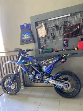 Kawasaki D-tracker Supermoto
