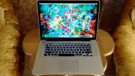 Macbook Pro Retina 15 inch Editing Grafis Core i7 Ram 16GB SSD 512GB