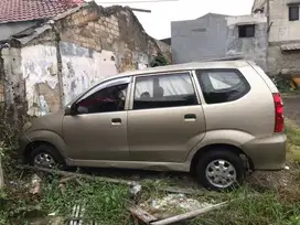 Daihatsu Xenia 2005 Bensin