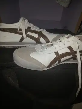 Onitsuka Tiger Mexico 66 white brown