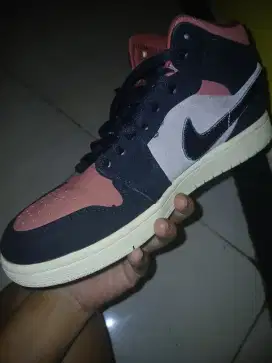 Nike AJ 1 Mid Burgundy_Dusty Pink
