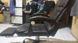 Kursi gaming kantor berbaring