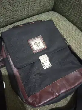 Tas Slempang VERSACE