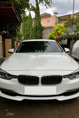 BMW 320i 2014 Bensin KM 32rb