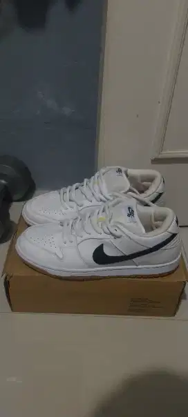 NIKE SB DUNK LOW PRO (WHITE GUM)