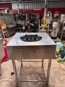 Kompor gas 1 tungku
Medium pressure 
Ukuran 60x68x83