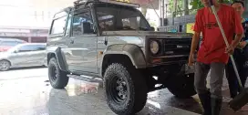 Daihatsu Rocky th 1991