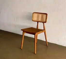 Kursi cafe dan resto