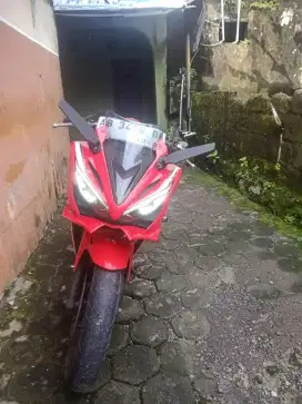 Motor Honda CBR 150