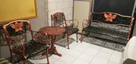 Kursi besi cor padat satu set