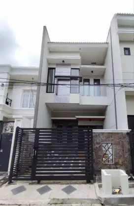 Mulyosari-Bisa KPR‼️jual rumah baru dekat Pakuwon City