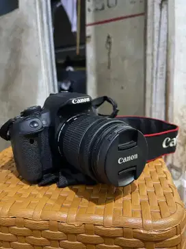 Kamera Dslr Canon Eos 700D