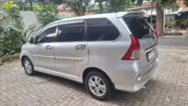 Di jual cash atau kredit ..toyota Veloz tahun 2014 AT