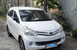 Daihatsu Xenia X 2013 Manual Terawat Pemakaian Pribadi