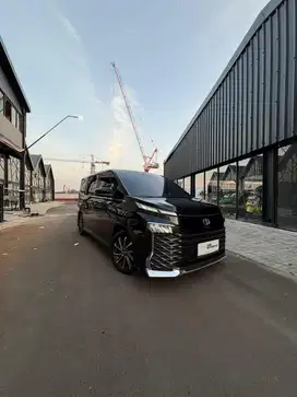 Toyota Voxy TSS 2.0 CVT AT NIK 2023