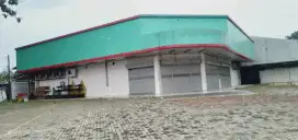 Di Sewakan Gudang/Ruko Besar dengan Parkiran Luas, di Jatiasih Bekasi