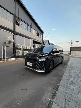 Toyota Voxy TSS 2.0 CVT AT NIK 2023