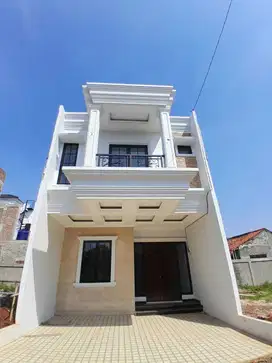 Dijual rumah 2 lantai dinding bata merah harga 800 jutaan