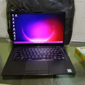 Laptop dell 5300 core i5 gen 8 ram 8 gb ssd nvme 256gb ips fhd normal