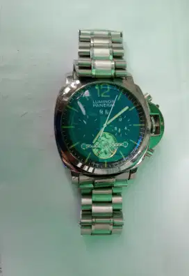 JAM tangan Luminor Panerai