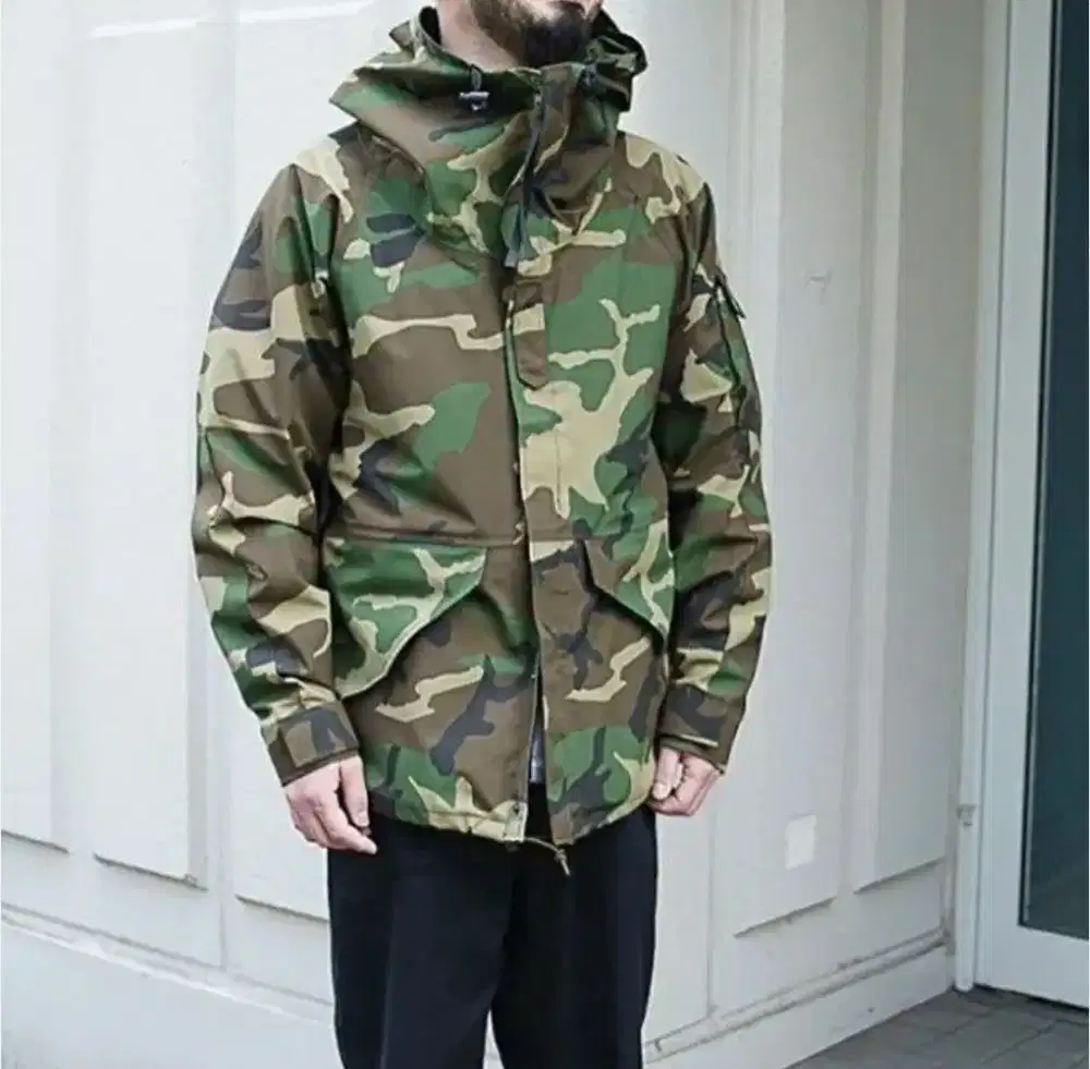Jaket parka US Army ECWCS Gen II goretex Woodland