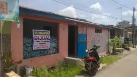 Dijual rumah tipe 21 (total 2 rumah direnov jadi 1)