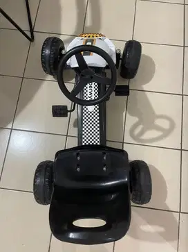 Berwyn Go-kart mobil kayuh anak